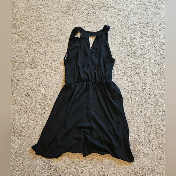 LUSH Kylie Skater Dress Black Size Large NWT - Picture 3 of 5